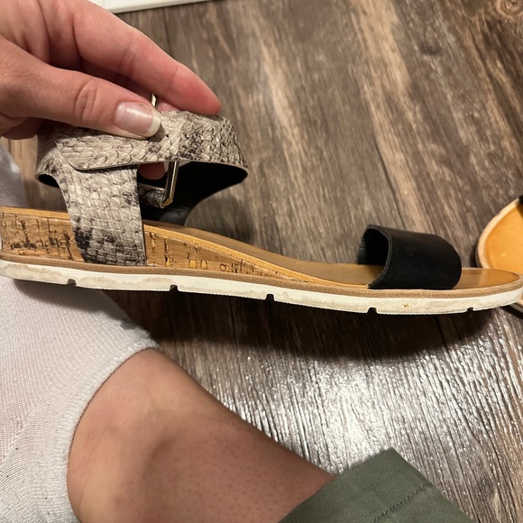 Dolce Vita Sandals - 8 - Picture 2 of 3